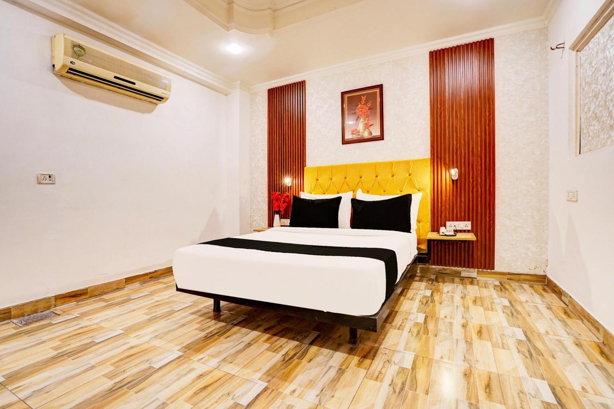 Super Townhouse Jageer Palace Near Mayapuri Chowk Nueva Delhi Exterior foto